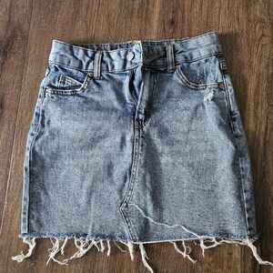 Denim Frayed Hem Skirt